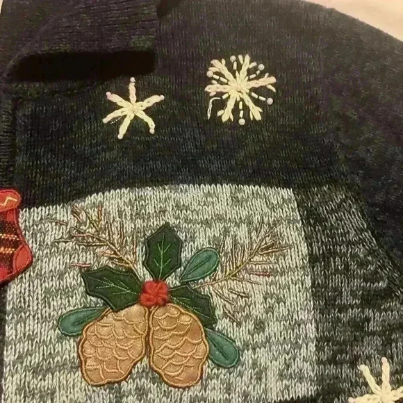 Vintage‎ Tiara International Christmas Sweater Size Large Stockings Cardinal - Picture 9 of 11